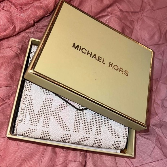 Michael Kors Handbags - Small Coin/Card Wallet